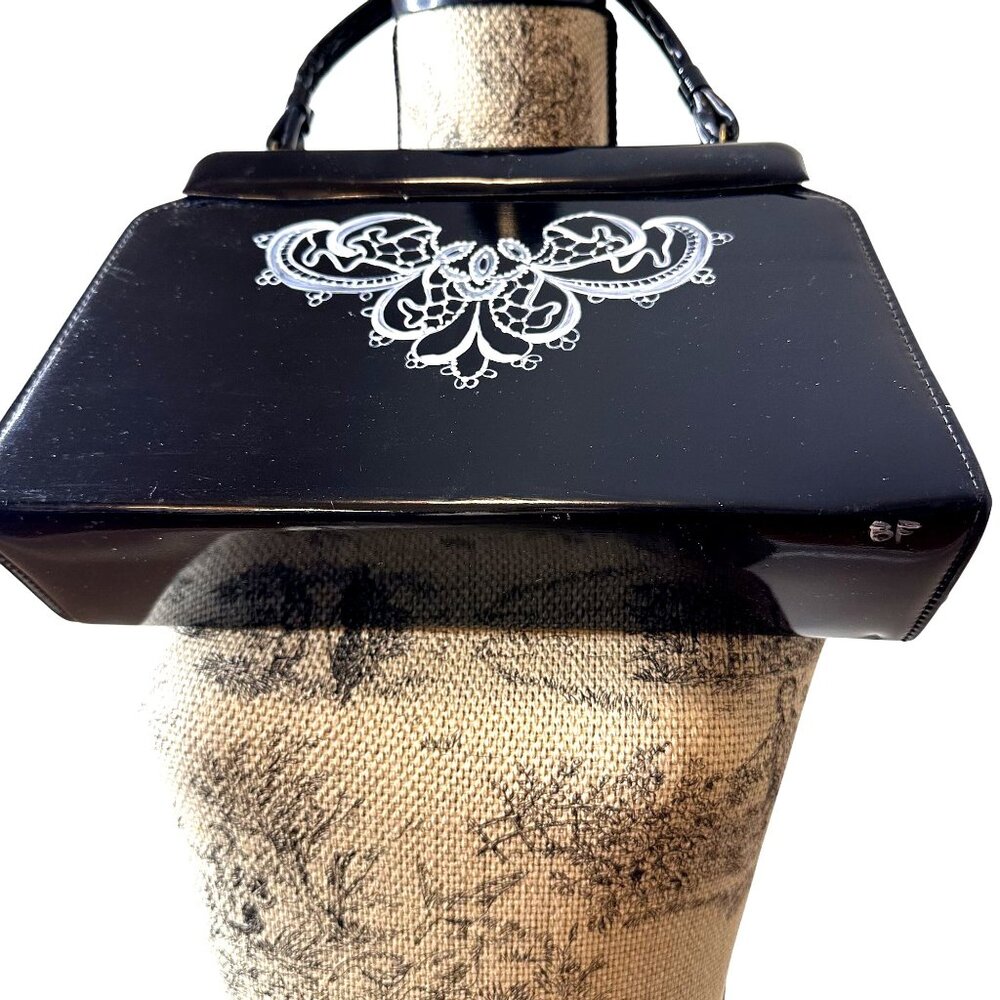 VTG Women Black Patent Leather Purse Hand-painted White Front Signed Gold Clasp